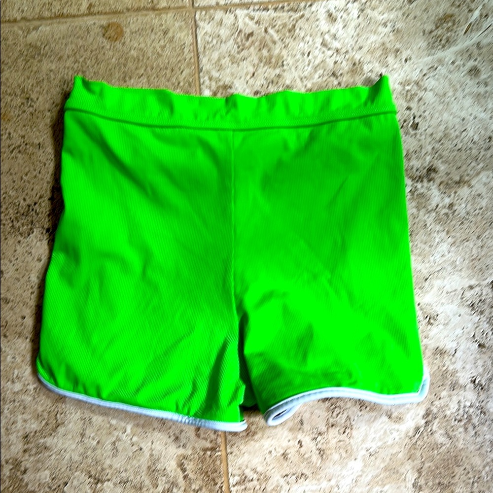 Acacia Tommy Pipped Bottom